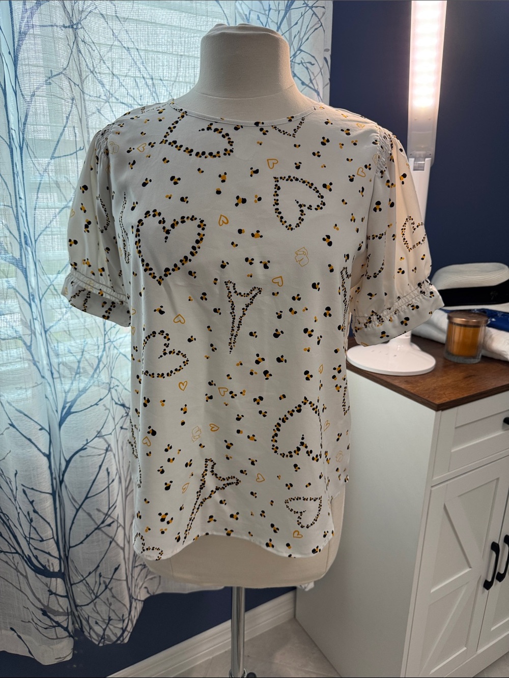 Karl Lagerfeld ~White Heart & Dot Print Short Sleeve Top